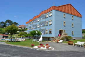 Отель Apartamentos Montalvo Playa  Санхенхо